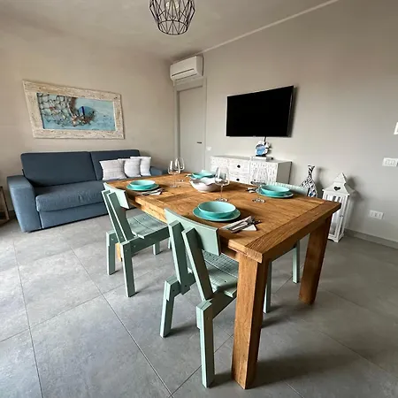 Rebecca House * فيلاّسيمِيوس